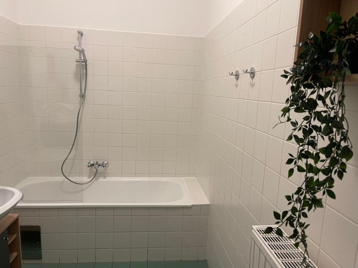 Appartement Gesamte Fuer 2 Personen 17 Wenen